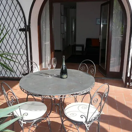 Oasi Apartahotel Manerba del Garda